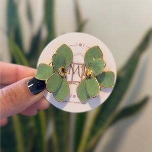 Elegant Green Floral Earrings